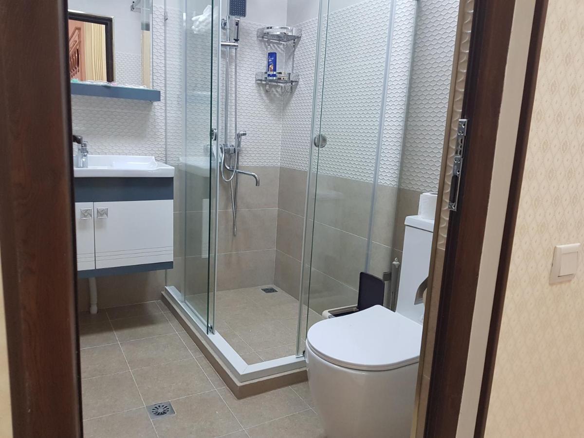 Hotel Sharq Dushanbe Esterno foto
