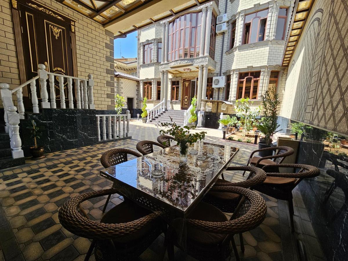 Hotel Sharq Dushanbe Esterno foto